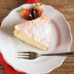 A super easy healthy Greek yogurt cake recipe, delicious and moist, strawberry, blueberry you decide, Greek yogurt or non! Easy Yogurt Cake.