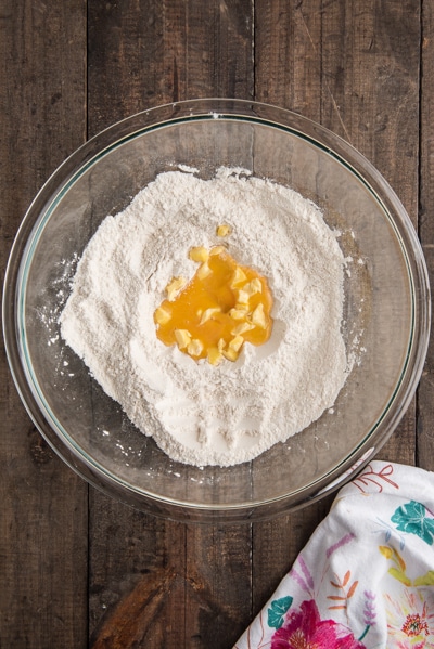 The whisked dry ingredients with butter and eggs in the middle.