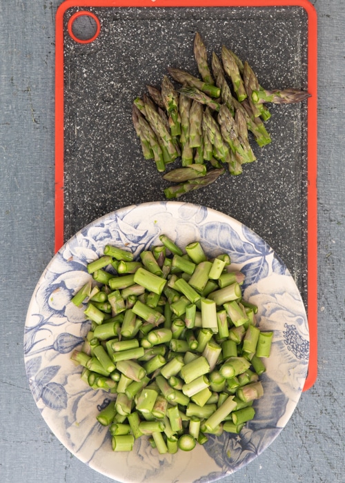 The asparagus cut in a bowl.