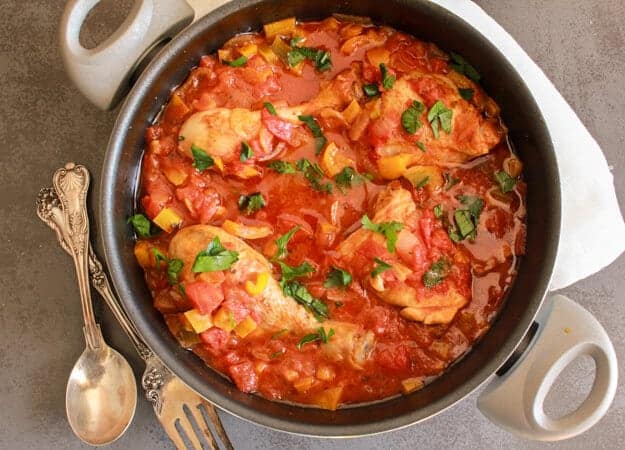 Easy Skillet Italian Chicken Cacciatore