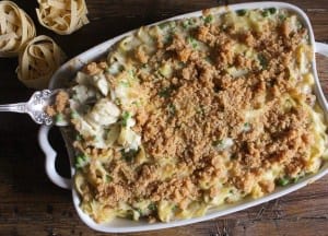 Easy Creamy Tuna Noodle Casserole, quick, easy, healthy and so creamy, a delicious Tuna Casserole. Peas or broccoli make this amazing.