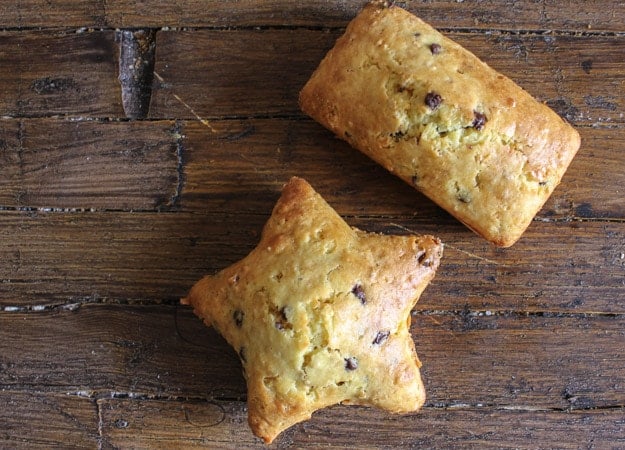 the-ultimate-chocolate-chip-greek-yogurt-loaf