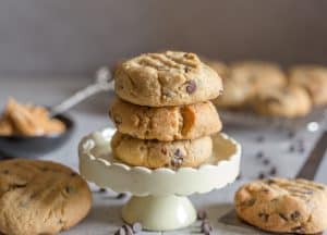3 peanut butter cookies on a mini stand