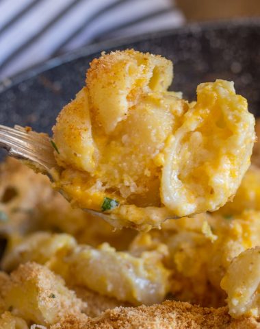 upclose spoonful of baked macaroni double cheese
