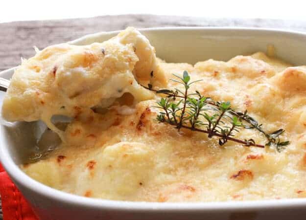 Baked Creamy Cheesy White Sauce Gnocchi, a fast, easy, delicious baked Italian pasta dish, the perfect family or guests for dinner recipe.