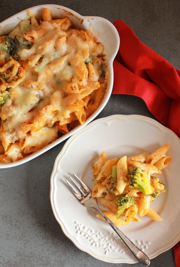 Cheesy Broccoli Pasta Bake