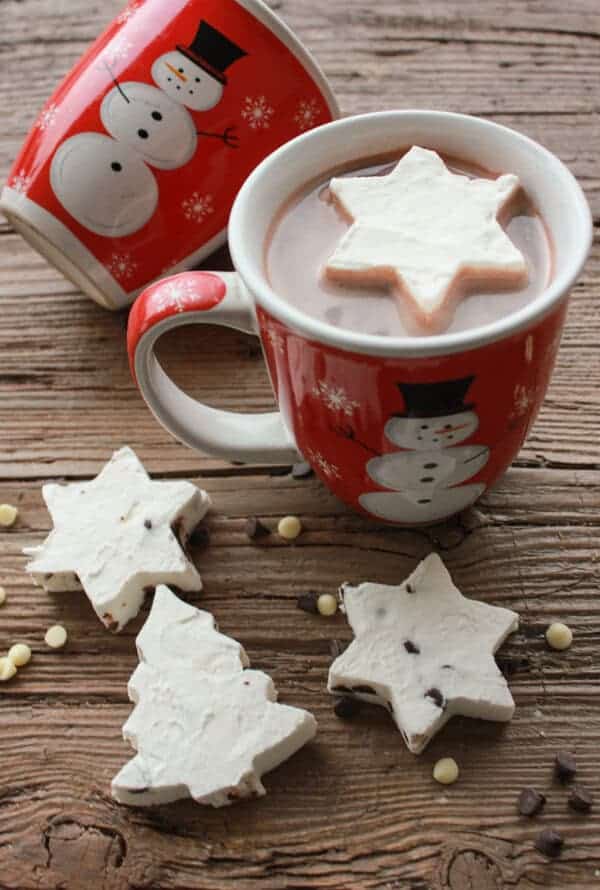 Dollhouse Miniature Holiday Mug of Hot Chocolate Topped w/ Whipped Cream & Pe... 