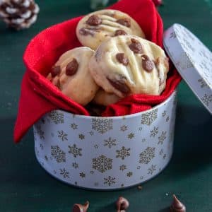 Cookies in a Christmas tin.
