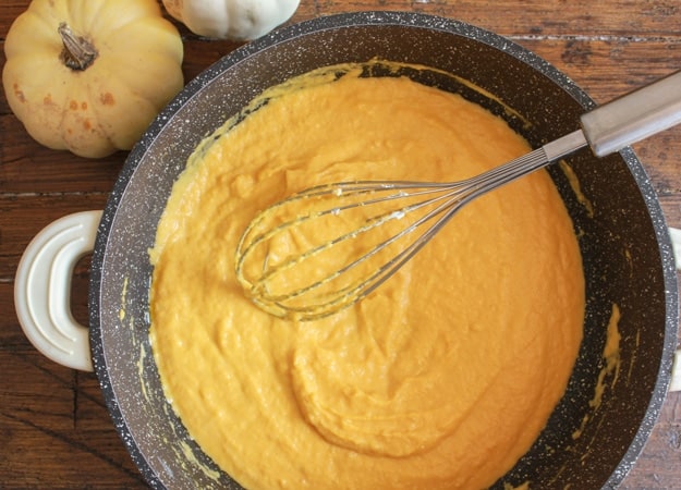 Creamy Squash Fusilli Pasta, a delicious fast and easy creamy squash/pumpkin pasta recipe. The perfect weeknight family or friends vegetarian dinner.|anitalianinmykitchen.com