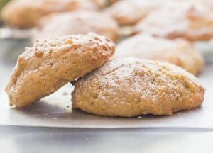 2 cinnamon applesauce cookies up close