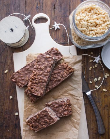 Double Chocolate Crispy Treats, a fast and easy crispy cereal treat recipe. A dessert or snack, kids and adults will love it.