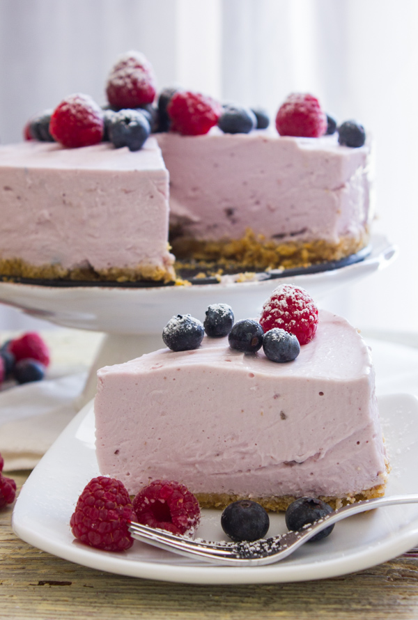 No-Bake Berry Greek Yogurt Pie Recipe - An Italian in my Kitchen