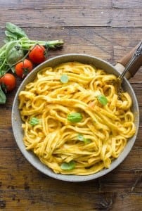 Creamy Tomato Pesto Fettuccine is a healthy, simple and easy pasta sauce recipe, creamy and delicious without the cream.