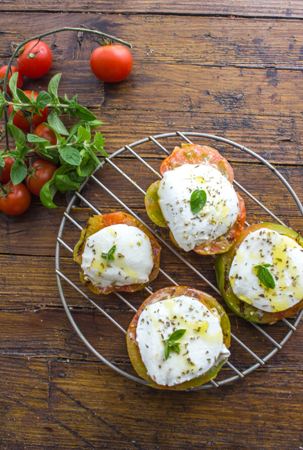 Grilled Tomatoes with Mozzarella