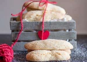 Italian breakfast cookies front photo in a grey box and 3 in front