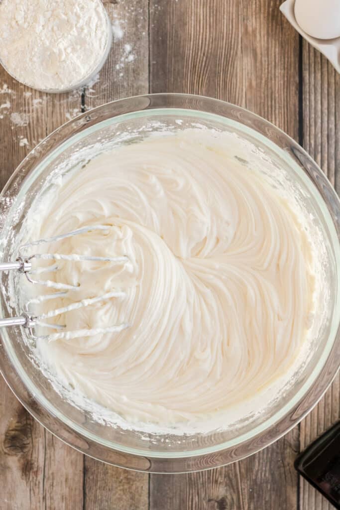 Baileys frosting in a glass bowl.