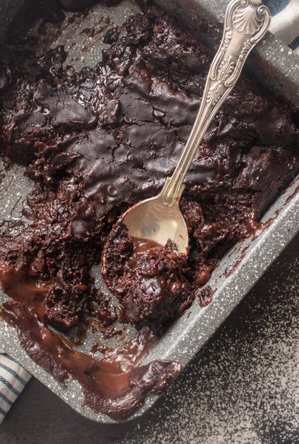 One Pan Chocolate Pudding Cake, a fast and easy Chocolate Dessert Recipe. So yummy, eat warm with a little ice cream. 