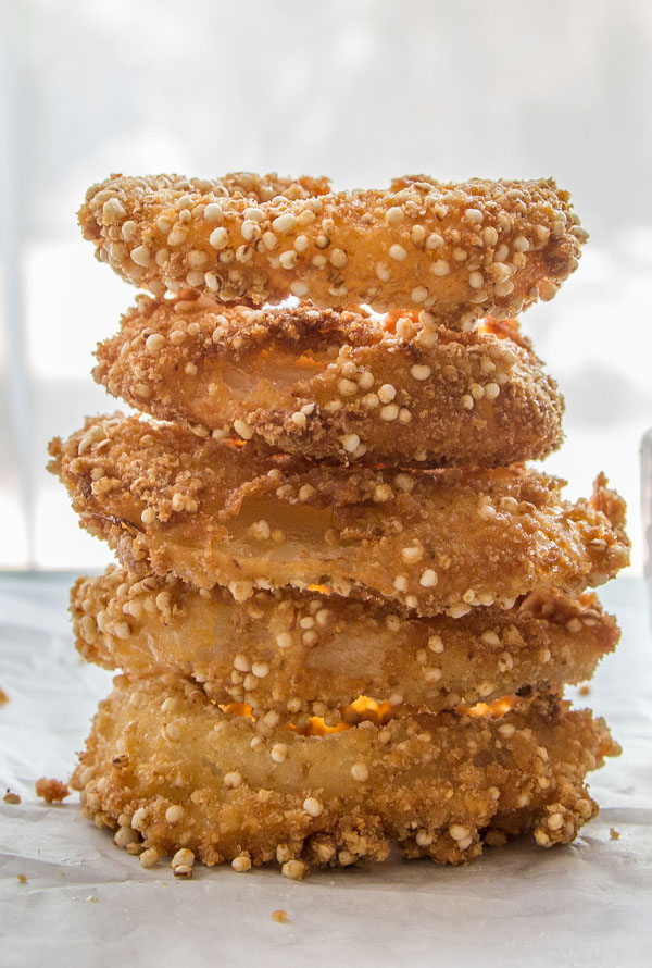 Homemade Crispy Crunchy Onion Rings, the best, easy, fried & breaded (with a secret ingredient) onion rings you will taste. Delicious.