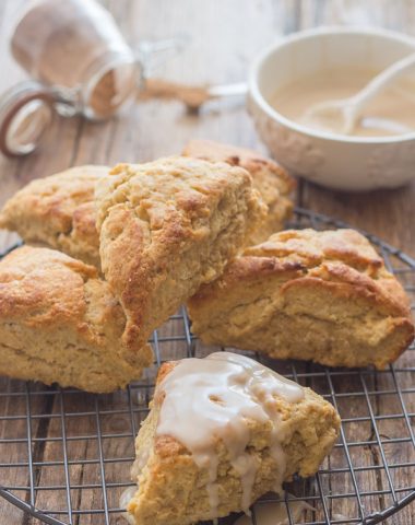 Maple Glazed Brown Sugar Cinnamon Scones, the best and so easy Scone recipe. Perfect for snack or breakfast. Fast and easy.