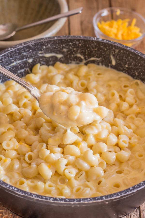 a spoonful of homemade macaroni and cheese