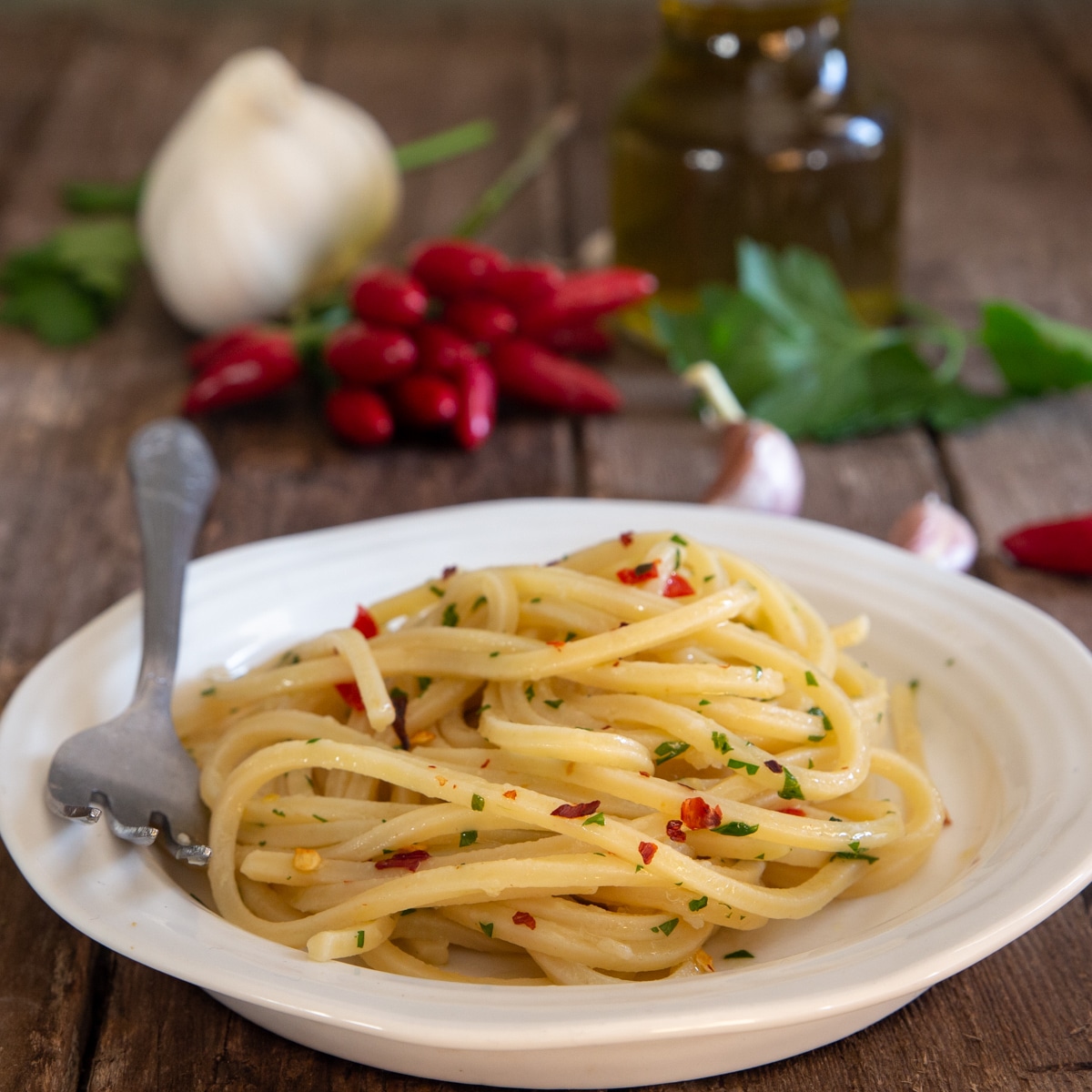 Authentic Spaghetti Aglio e Olio - An Italian in my Kitchen