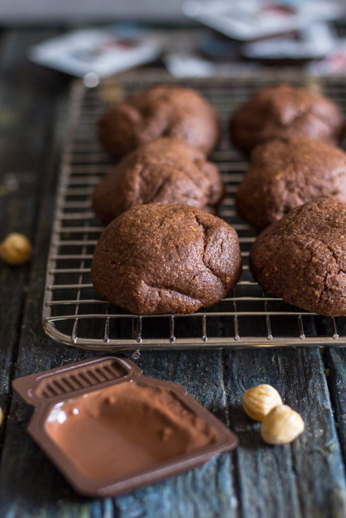 nutella cookies on a wire rack.