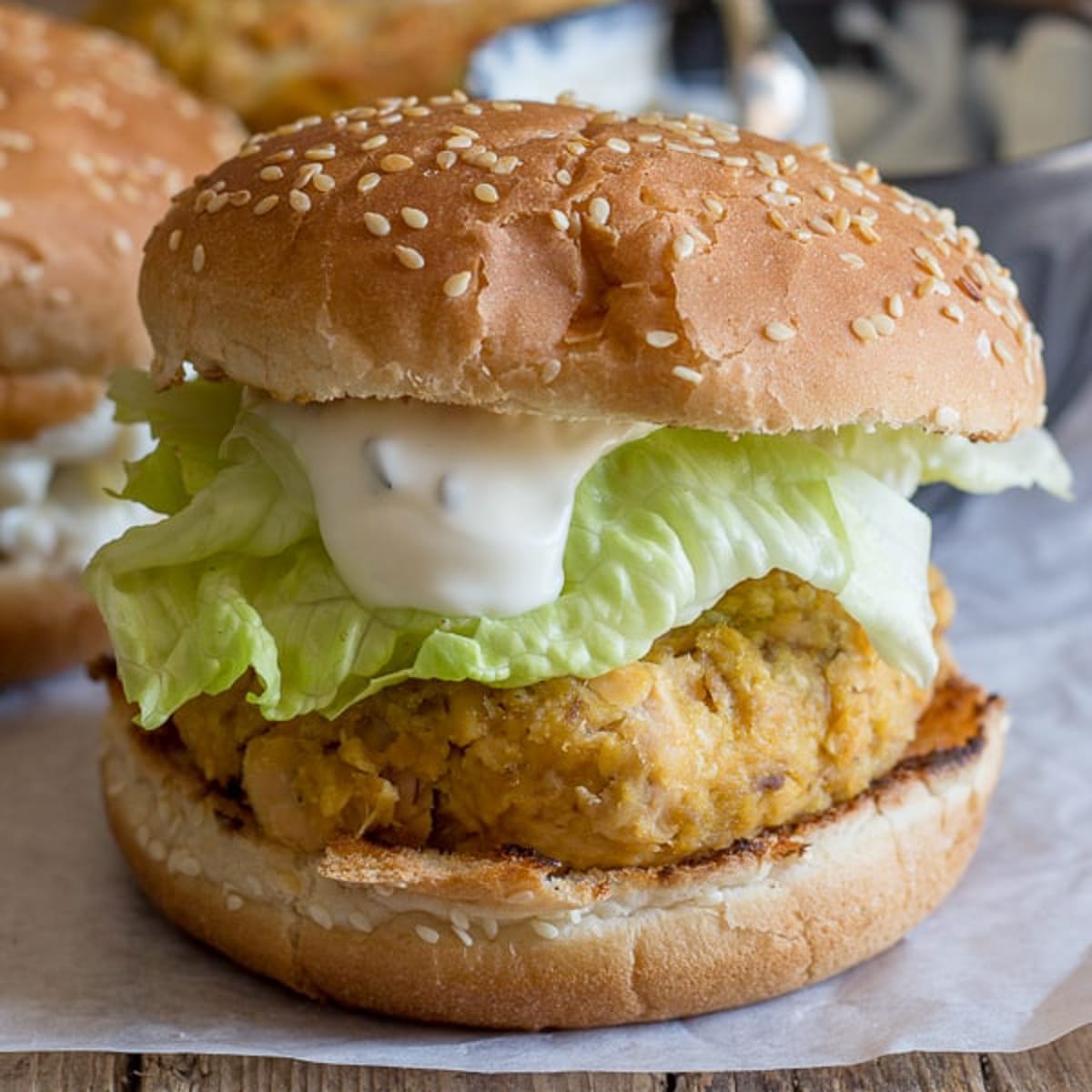Easy Salmon Burgers