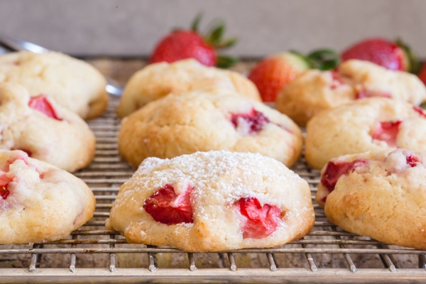 strawberry cookies on a wire rack