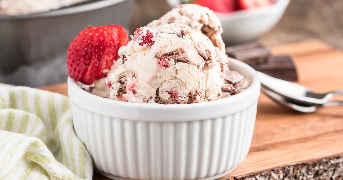 No Churn Strawberry Ripple Ice Cream Recipe No Churn Strawberry Ripple Ice Cream Recipe