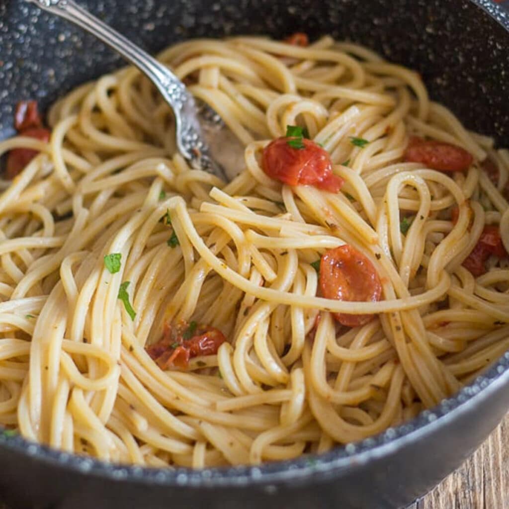 Fresh Tomato and Anchovy Pasta - An Italian in my Kitchen