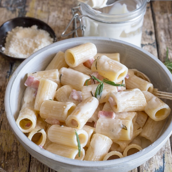 mascarpone pasta in a white bowl
