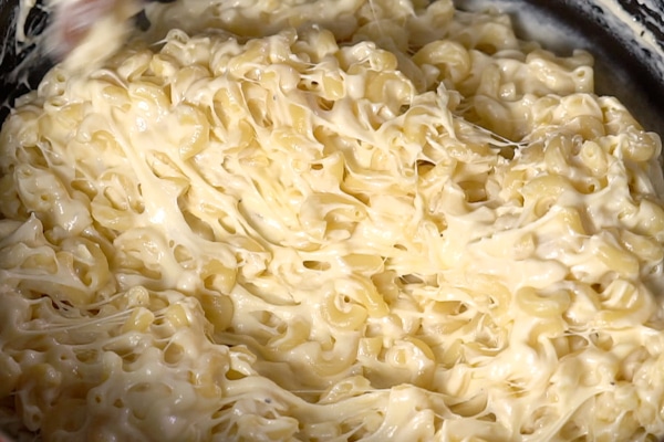 add the pasta and mix to make mac and cheese stovetop