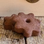 up close chocolate canestrelli cookie