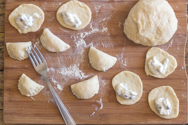 cassatelle filled pastries