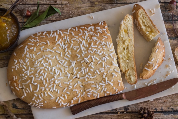 ciambella romagnola 3 pieces cut on a white board