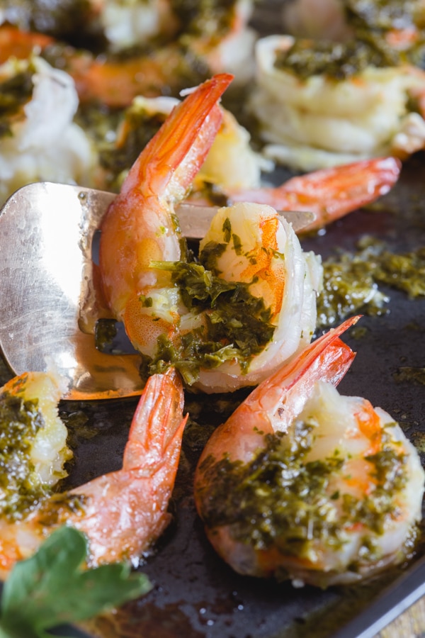 shrimp up close on a black pan