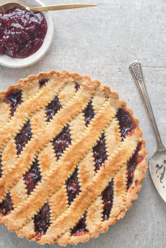 Crostata on a board.