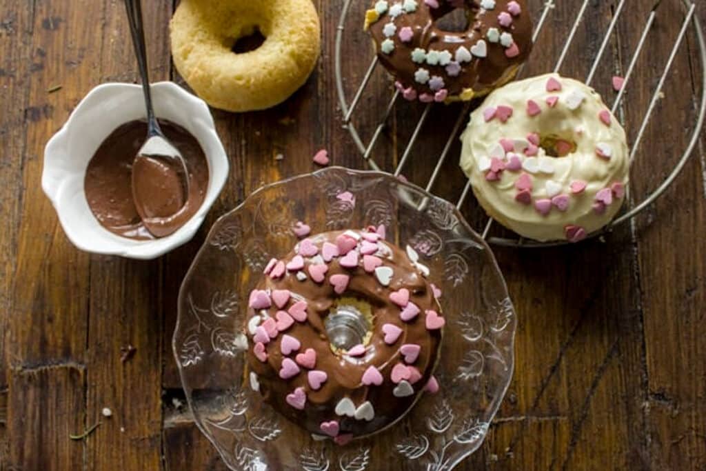 Donut on a plate and on a wire rack.