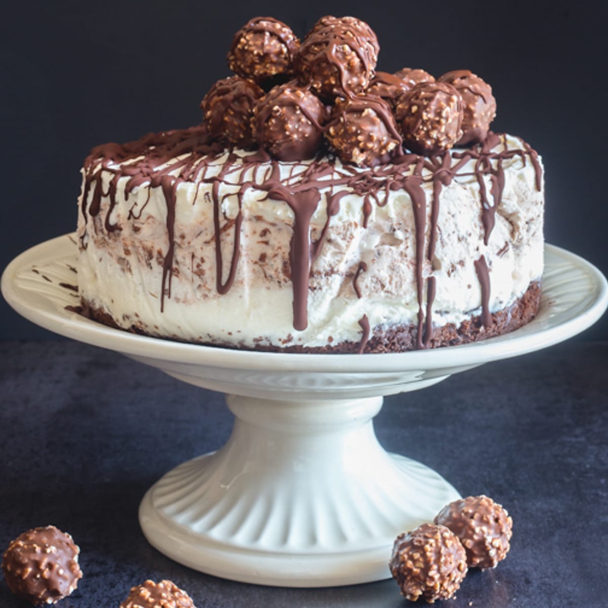 Birthday Cakes made with your favorite Ice Cream at Cold Stone Creamery