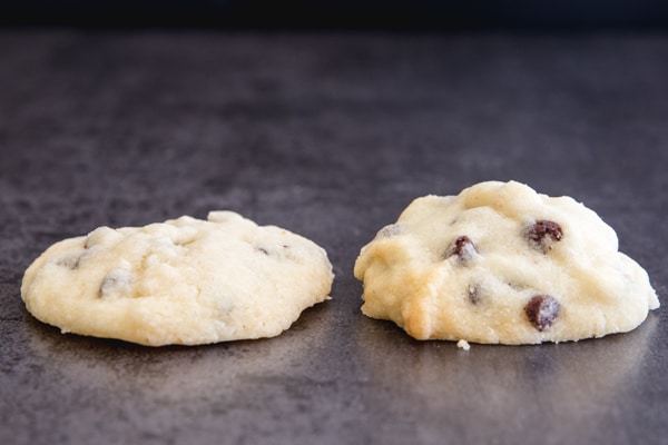 2 whipped shortbread cookies using low protein and high protein flour