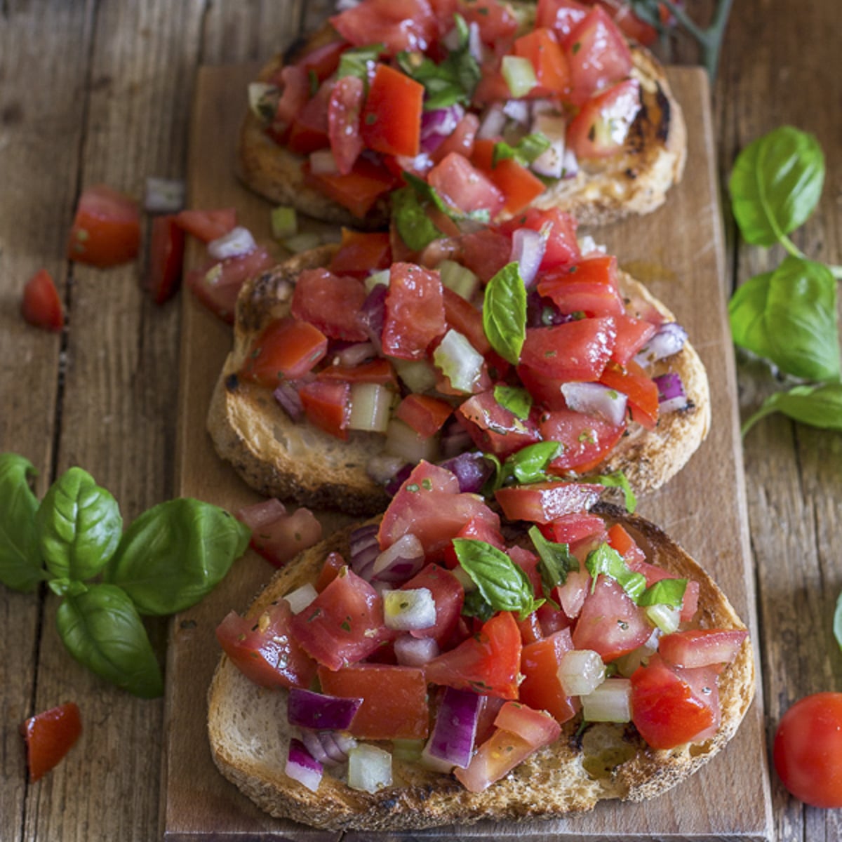 Easy Italian Tomato bruschetta