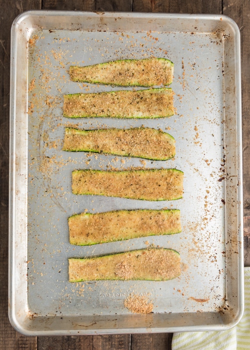 The zucchini slices baked.