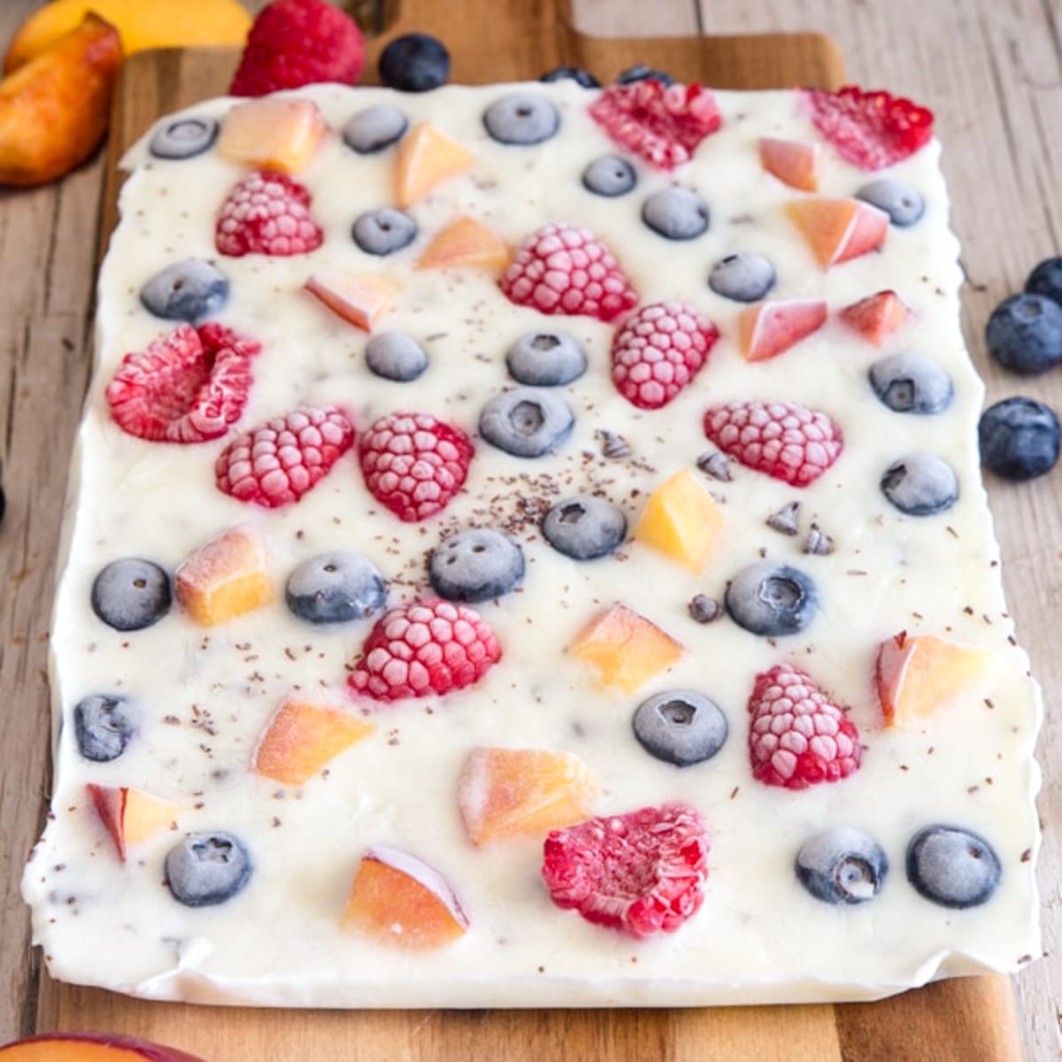Easy Frozen Yogurt Bark