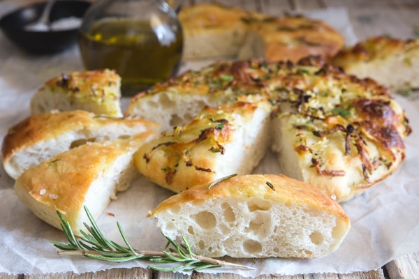 Potato focaccia, baking to stay tuned - asmallkitcheningenoa