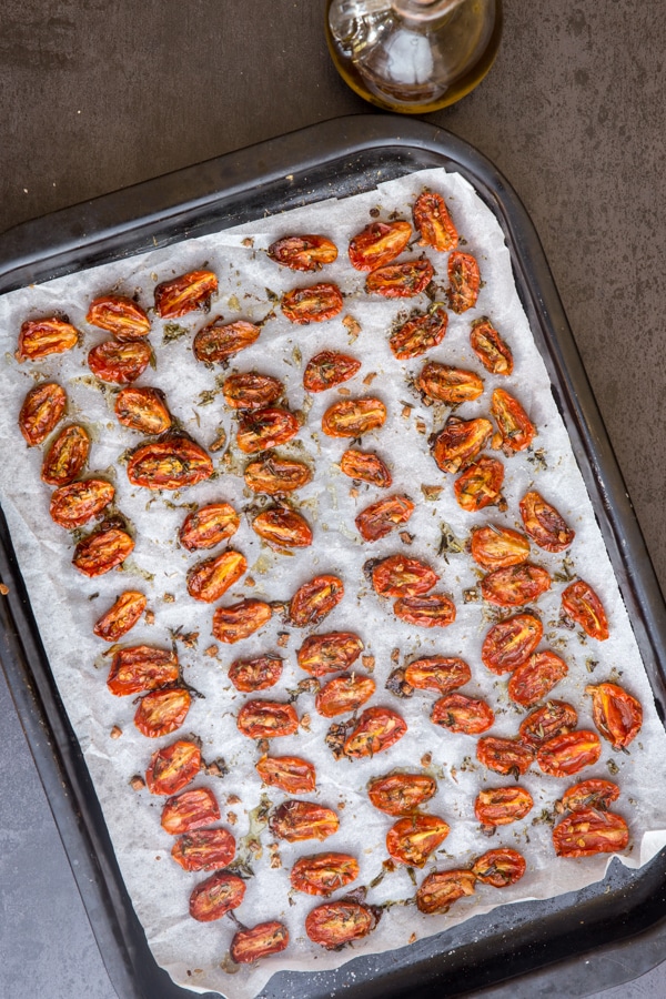 how to make roasted tomatoes baked on a cookie sheet