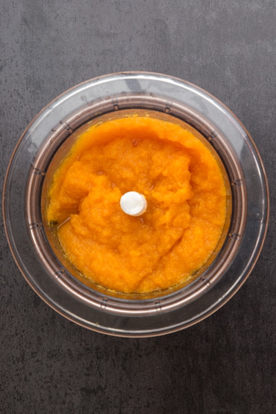 pureed cooked pumpkin