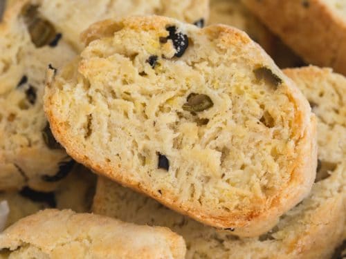 https://anitalianinmykitchen.com/wp-content/uploads/2019/12/savory-biscotti-600-1-of-1-500x375.jpg