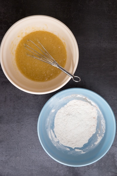 the mixed wet ingredients and dry ingredients in separate bowls