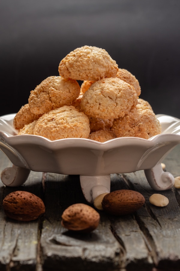 amaretti cookies on a white plate