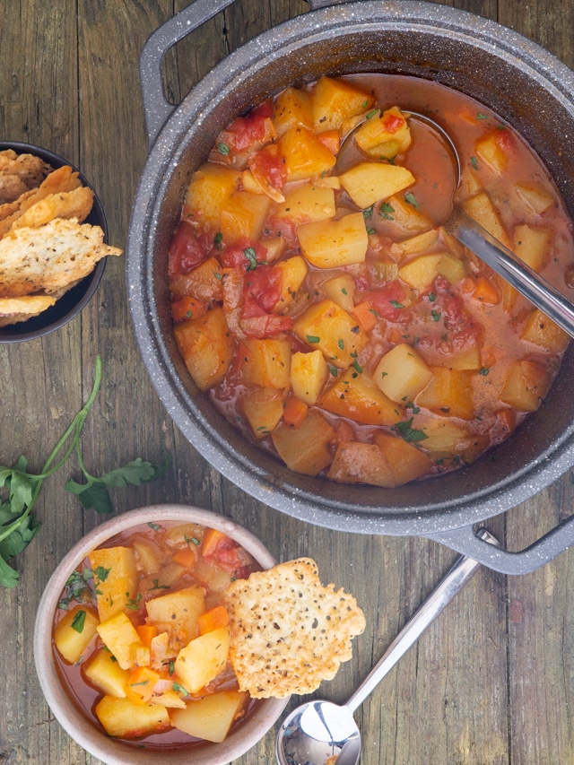 Easy Italian potato soup